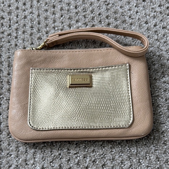 ❤️Express Tan and Gold Luxe Clutch - Picture 1 of 5